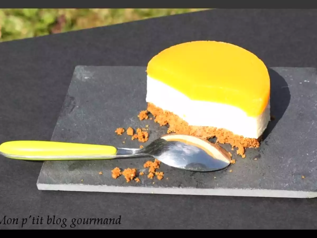 Panna cotta citron vert et gingembre sur un sablé croquant au spéculoos et miroir de mangue