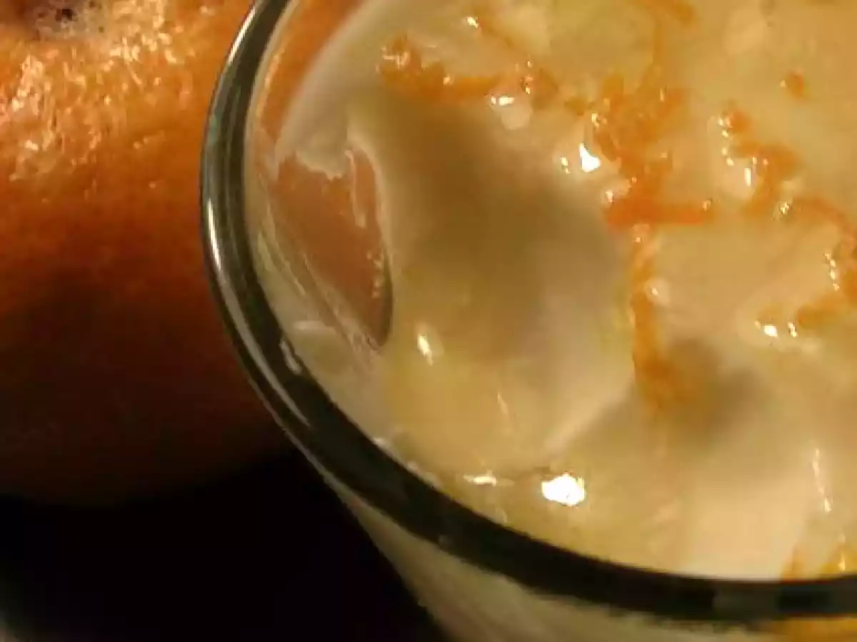 Panna cotta de petits-suisses au miel et aux zestes