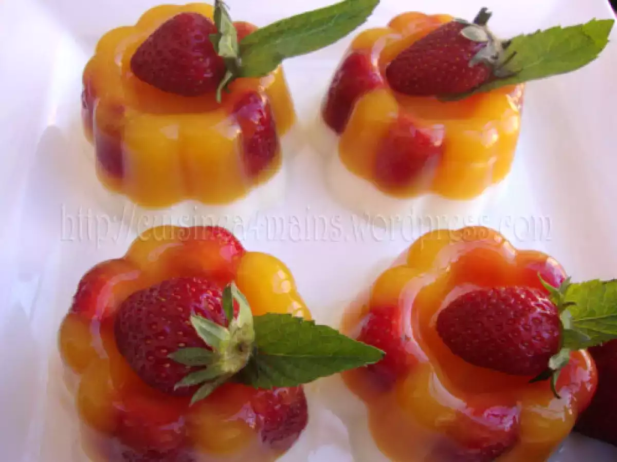 Panna cotta, gelée d'orange et fraises - photo 2