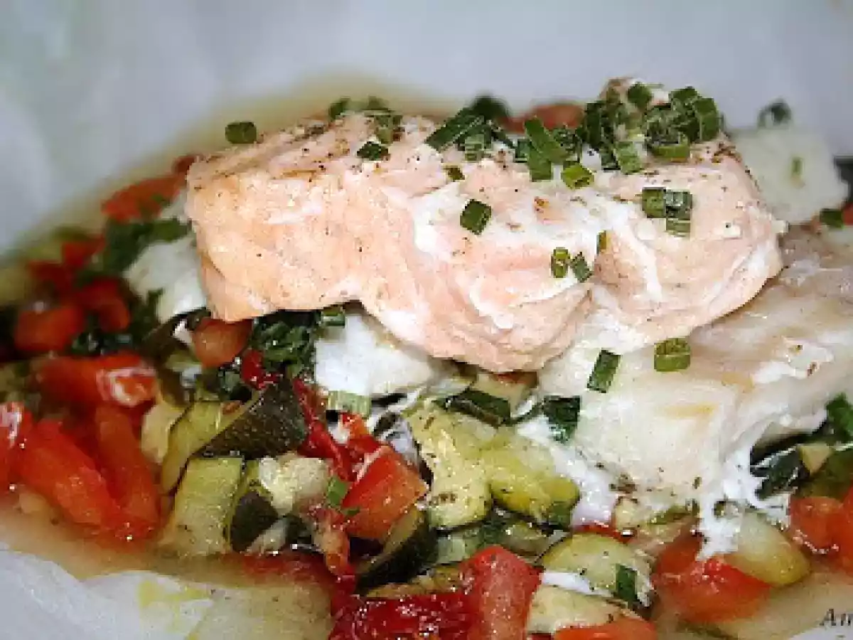 PAPILLOTTE DE POISSONS NORDIQUES ET LEGUMES DU SOLEIL