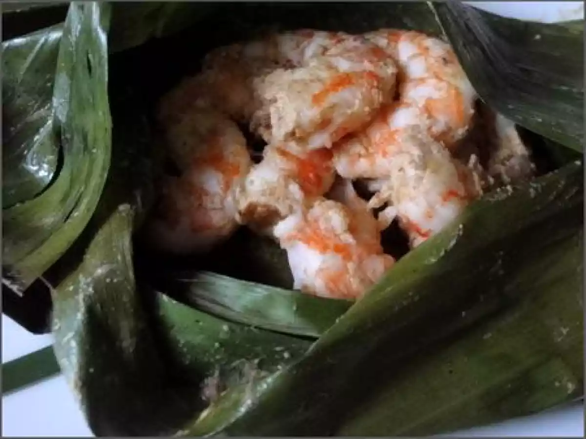 Papilotte de crevette au galanga, citronnelle et lait de coco en feuille de bananier - photo 2