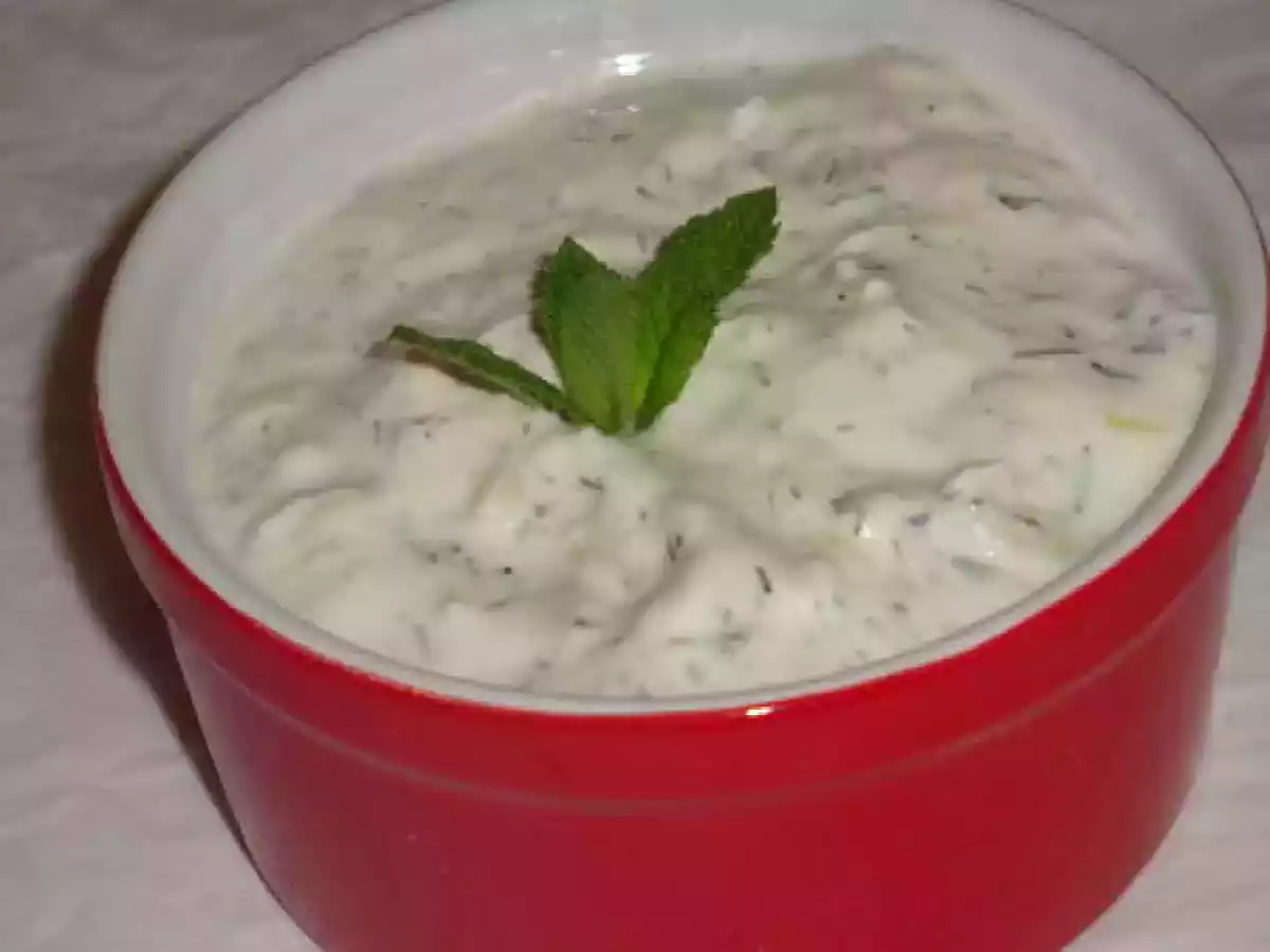 Parfait pour les sandwichs ou les trempettes ou le Tzatziki crémeux et frais