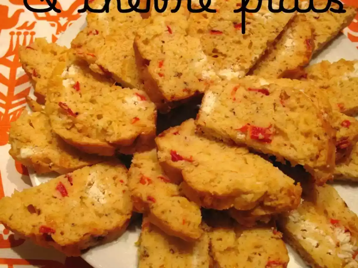 Party foods: cake poivrons et chèvre frais