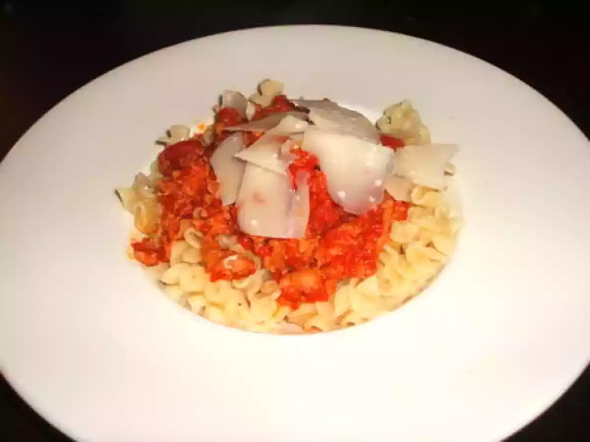 Pasta à la sauce aux poivrons & saucisses