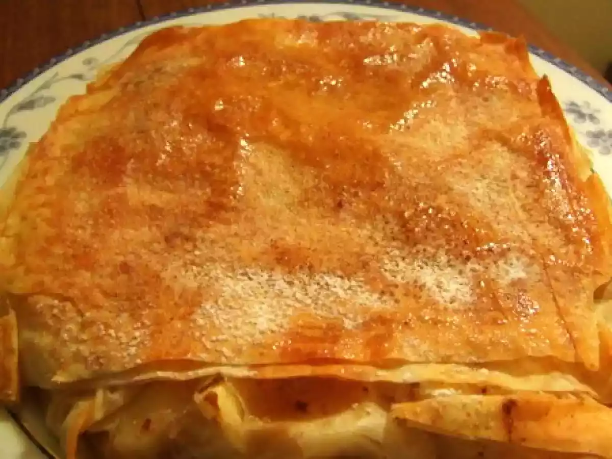 Pastilla aux pomme, raisins secs et cannelle - photo 2