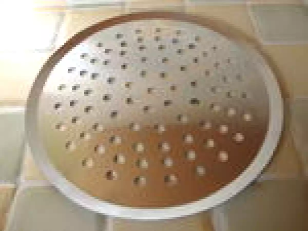 PATE A PIZZA EN MAP GARNIE AU LARDONS ET FROMAGE DE CHEVRE - photo 3