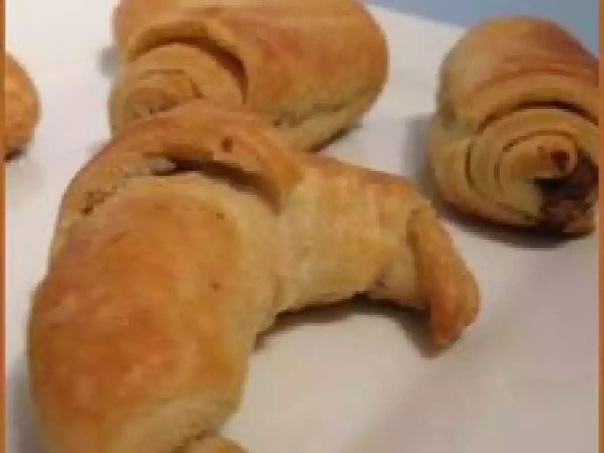 Pâte feuilletée maison pour une galette des rois à la crème d'amande