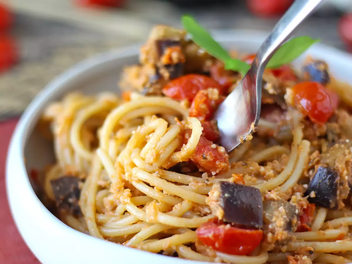Pâtes à la crème d’aubergine et aux tomates cerises : le plat qui sent bon le soleil ! - photo 2