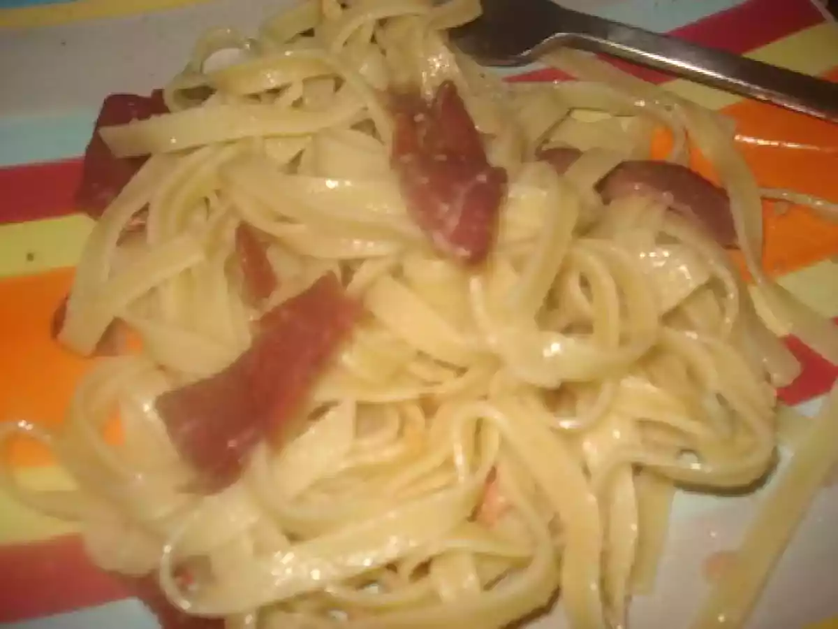 Pâtes au foie gras, magret de canard et huile à la truffe