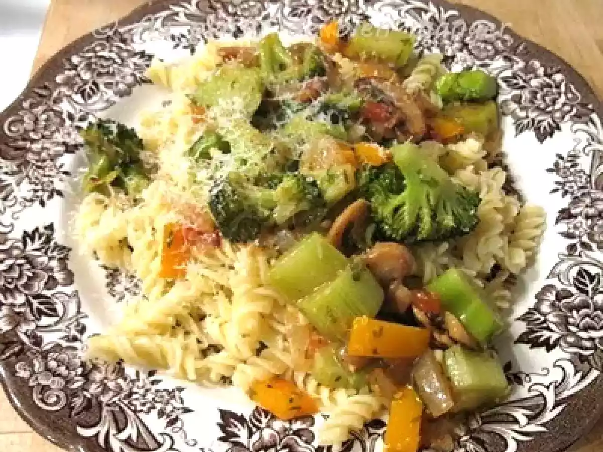 Pâtes aux champignons et au brocoli.