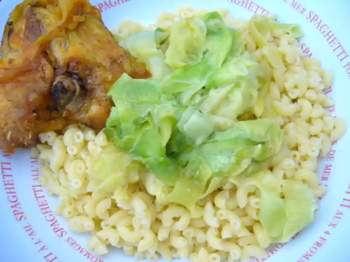 PATES AUX COURGETTES AILLEES...MERCI PAPILLES ET PUPILLES