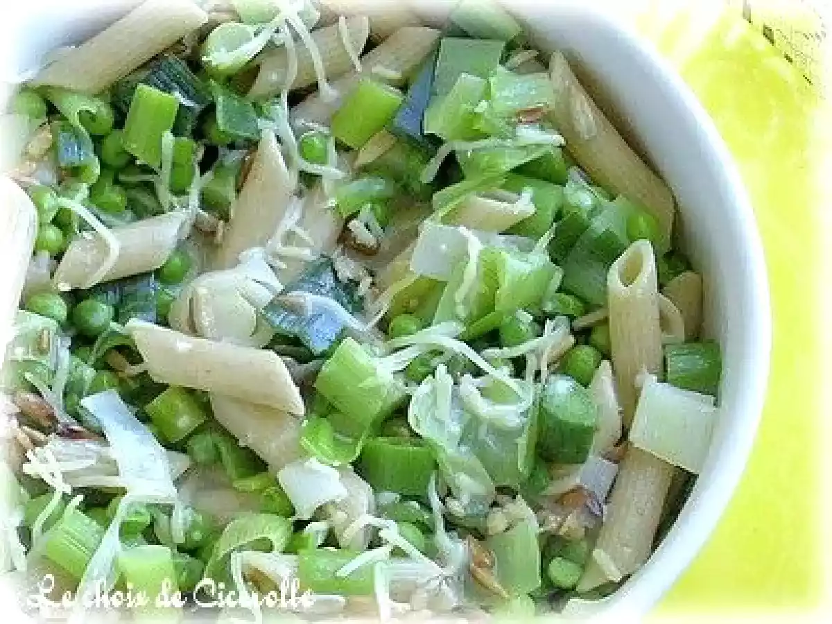 Pâtes aux poireaux et petits pois (et chèvre, si on y pense)