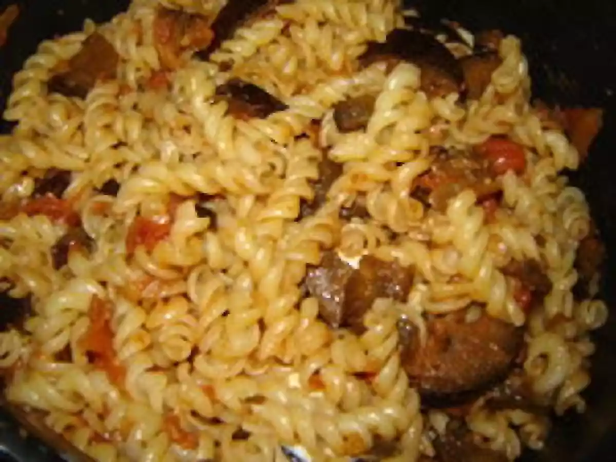 Pâtes aux tomates, aubergines et mozzarella de Jamie Oliver