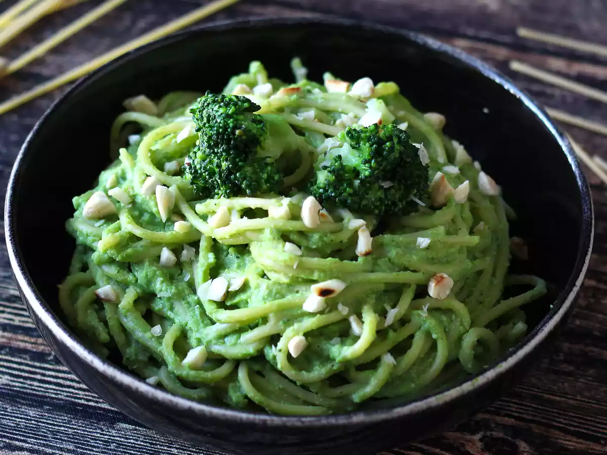 Pâtes crémeuses au brocoli et aux amandes - photo 2