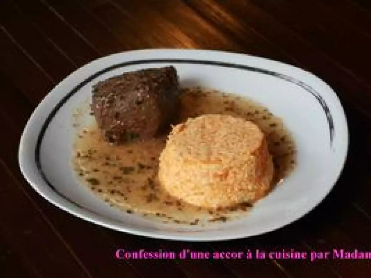 Pavé de biche sauce moutarde-estragon, flan de potiron au fromage frais.