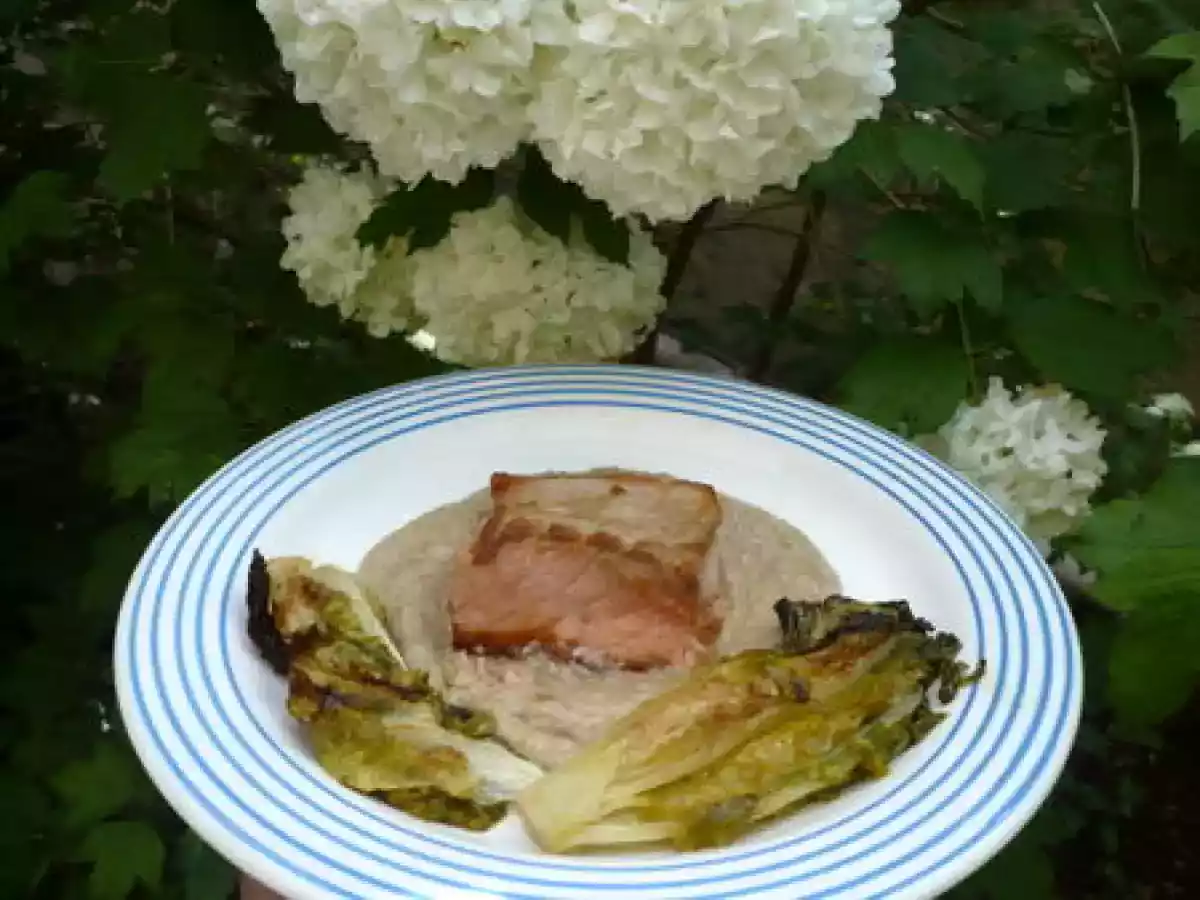 Pavé de saumon à la crème d'amandes, sucrines braisées et awards
