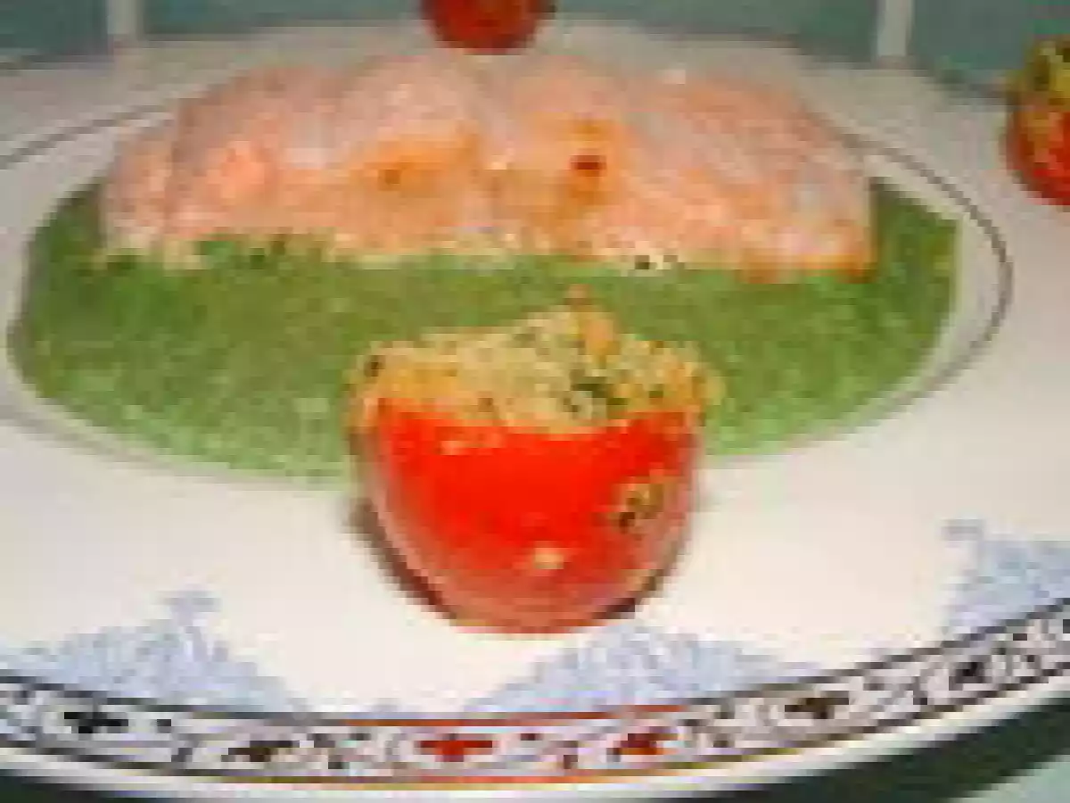 Pavé de saumon à la crème d'épinard, petites tomates Provençales