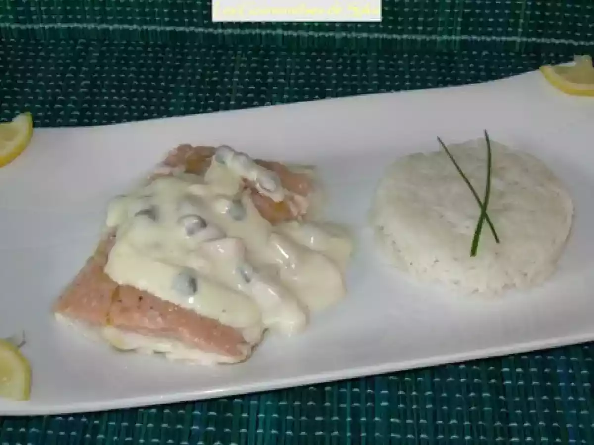 Pavés de Saumon sauce aux Câpres, Citron et Saumon Fumé