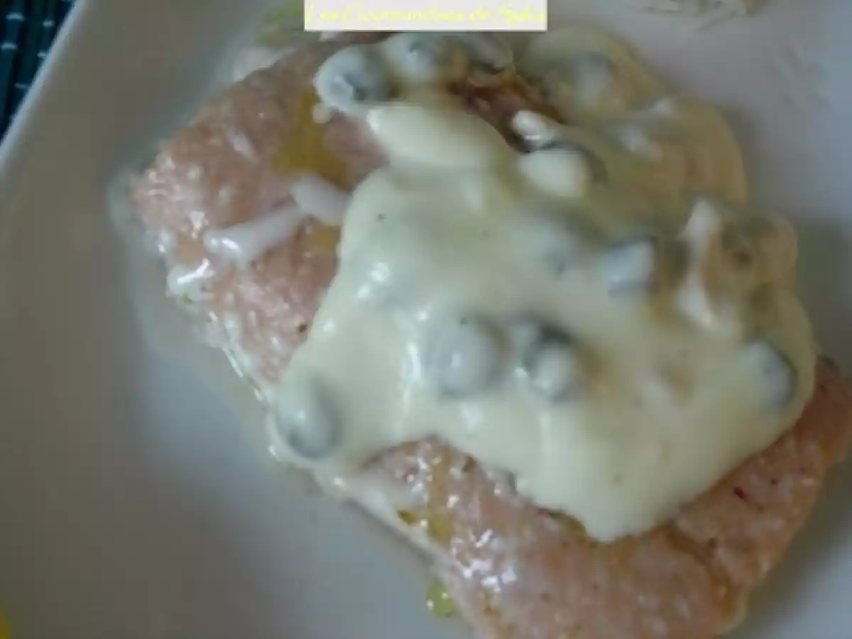 Pavés de Saumon sauce aux Câpres, Citron et Saumon Fumé - photo 2