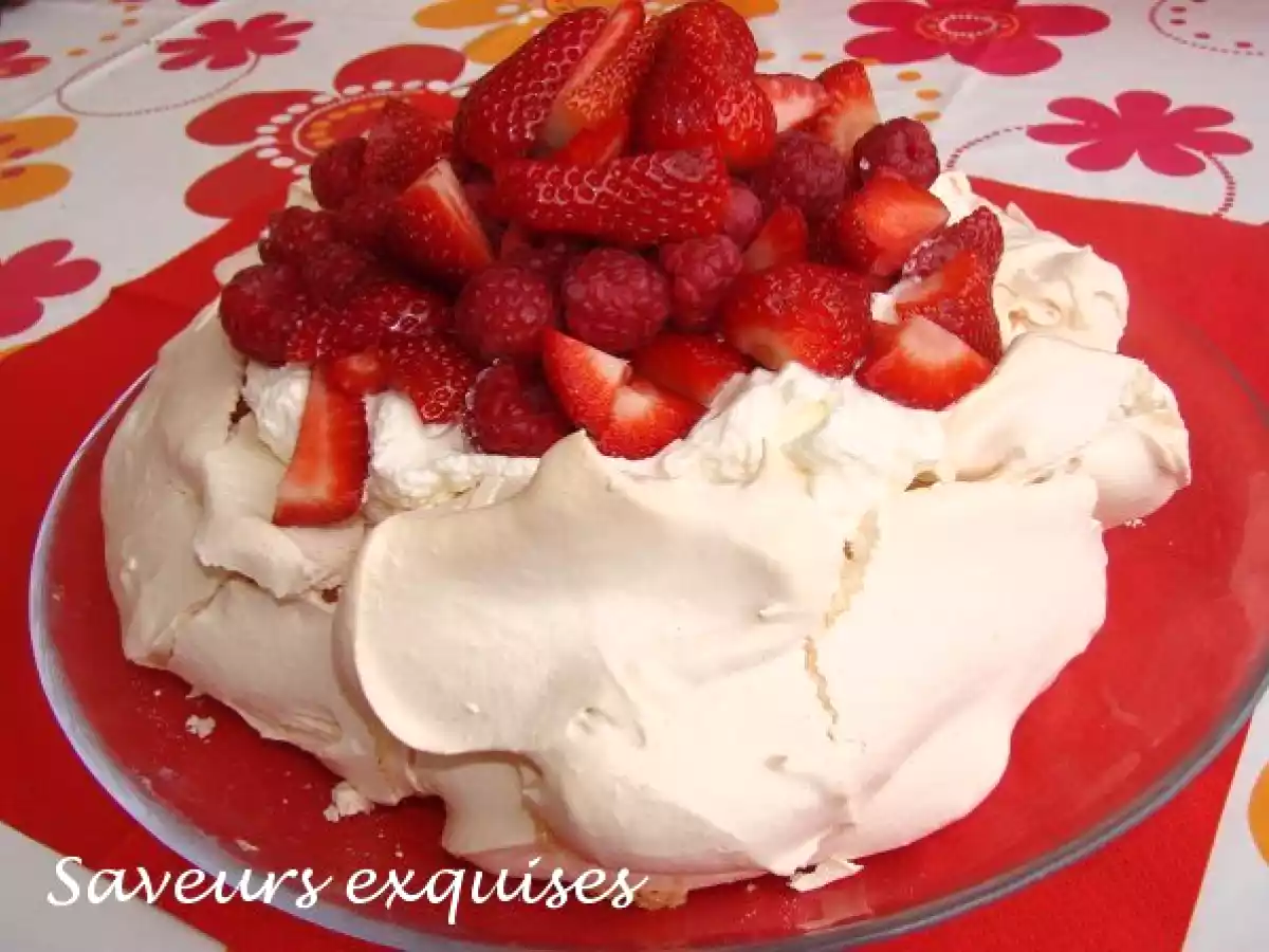 Pavlova aux fruits rouges