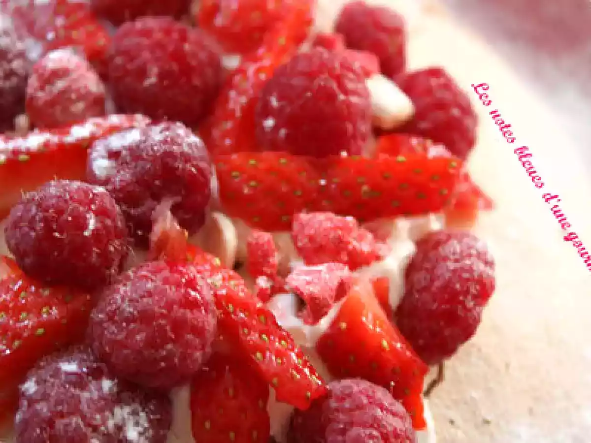 Pavlova aux fruits rouges et aux délicieux petits suisses battus - photo 4