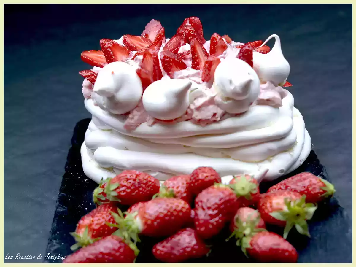 Pavlova, Mousse aux fraises Gariguettes