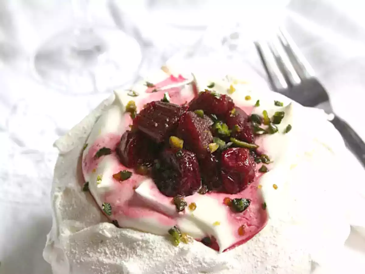 Pavlova Royale: Rhubarbe-Cerises, Crème Ivoire - photo 2