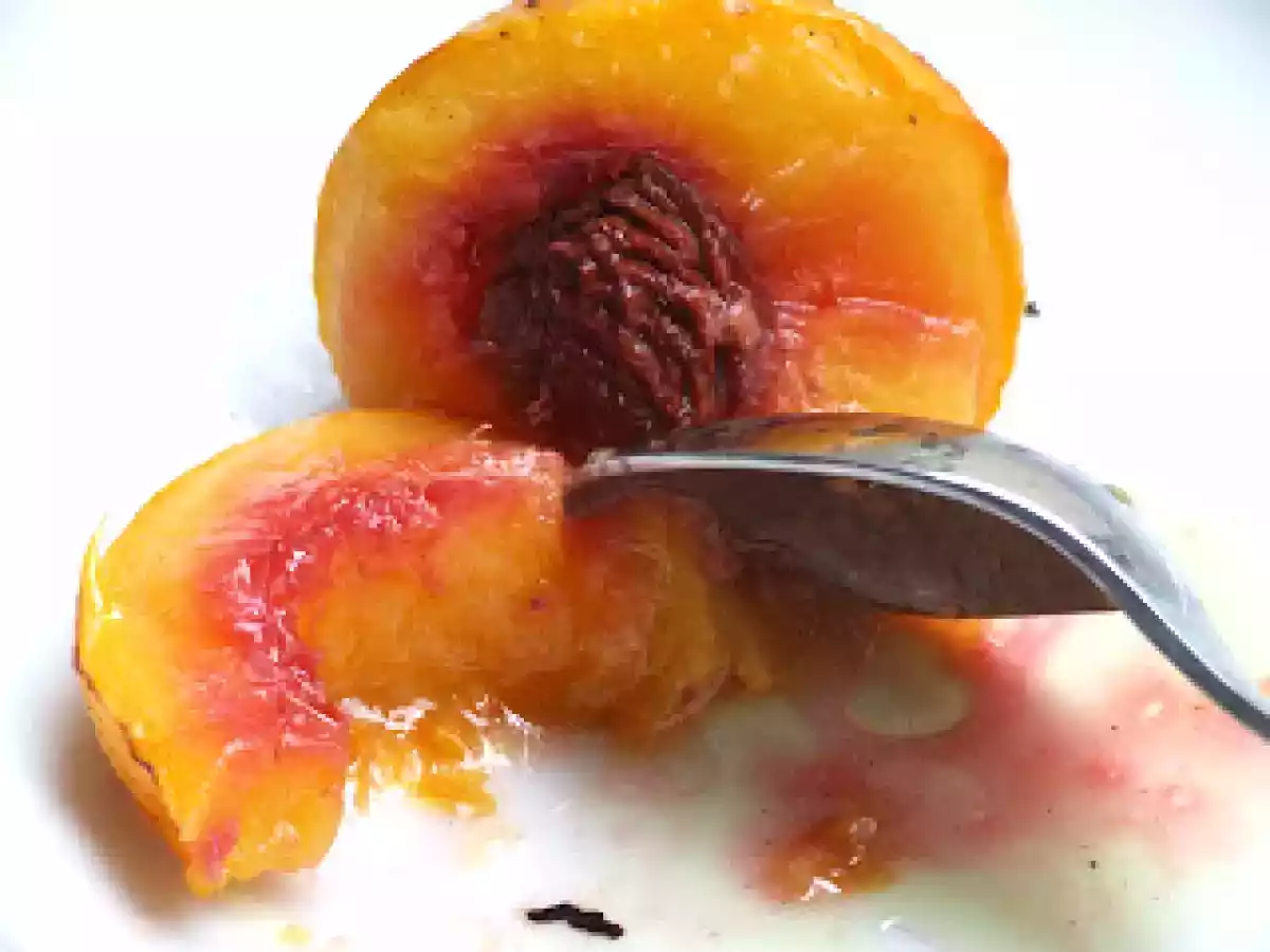 Pêche rôtie à l'huile d'olive et au poivre long d'Indonésie