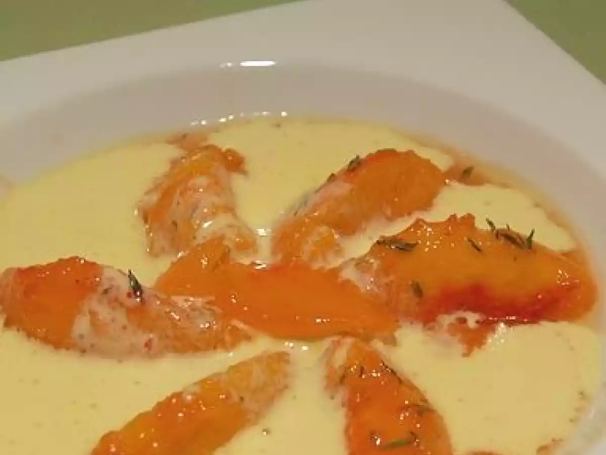 Pêches rôties au citron et au thym et sabayon au rhum