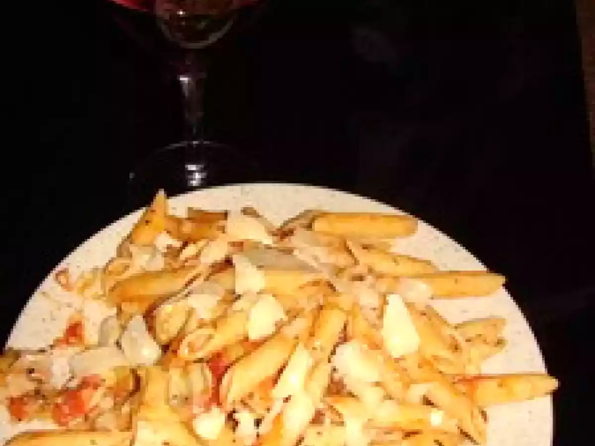 Penne aux tomates et artichauts confits