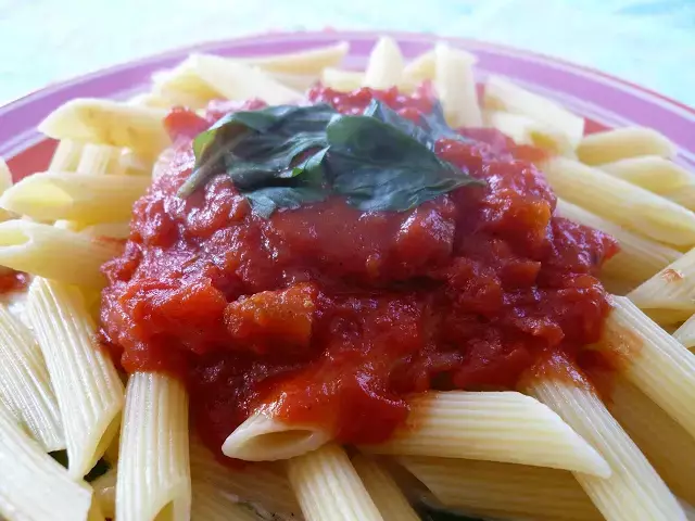 Penne sauce tomate mozzarella, Recette Ptitchef
