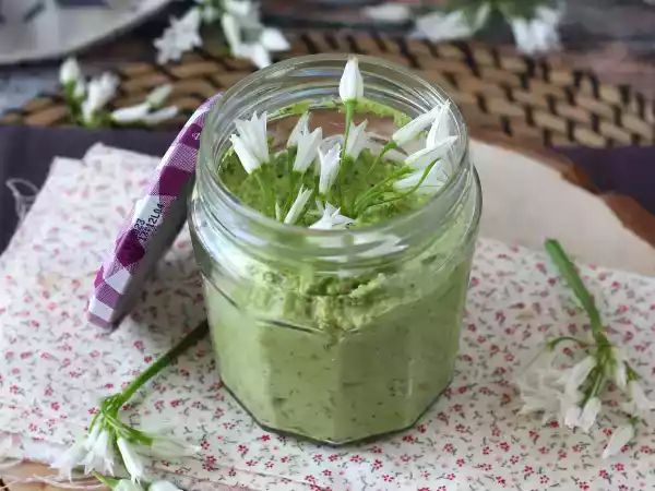 Recette Pesto à l'ail des ours, parfumé et super savoureux!
