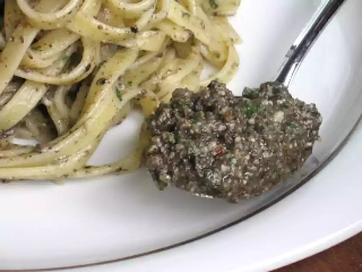 Pesto aux champignons et basilic: pour faire changement