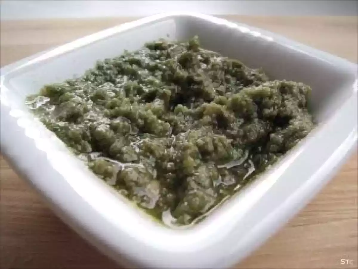 Pesto d'aubergine grillée & de roquette