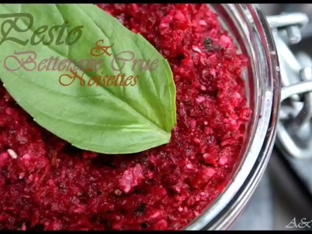 Pesto de betterave crue parfumé aux noisettes et au basilic