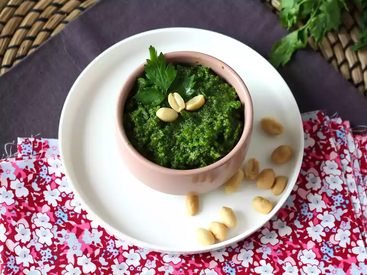 Pesto de persil et cacahuètes, une explosion de saveurs