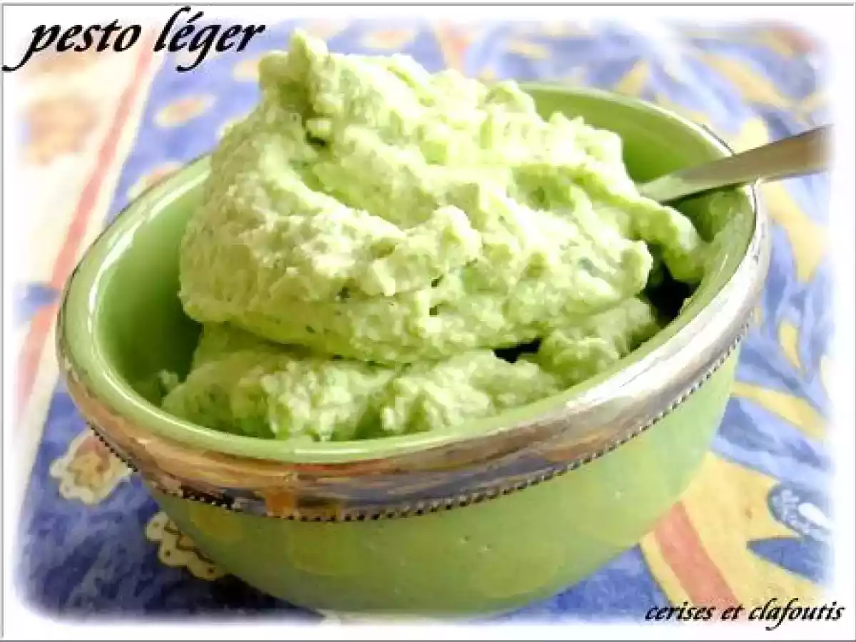 PESTO LEGER à LA ROQUETTE ou au BASILIC