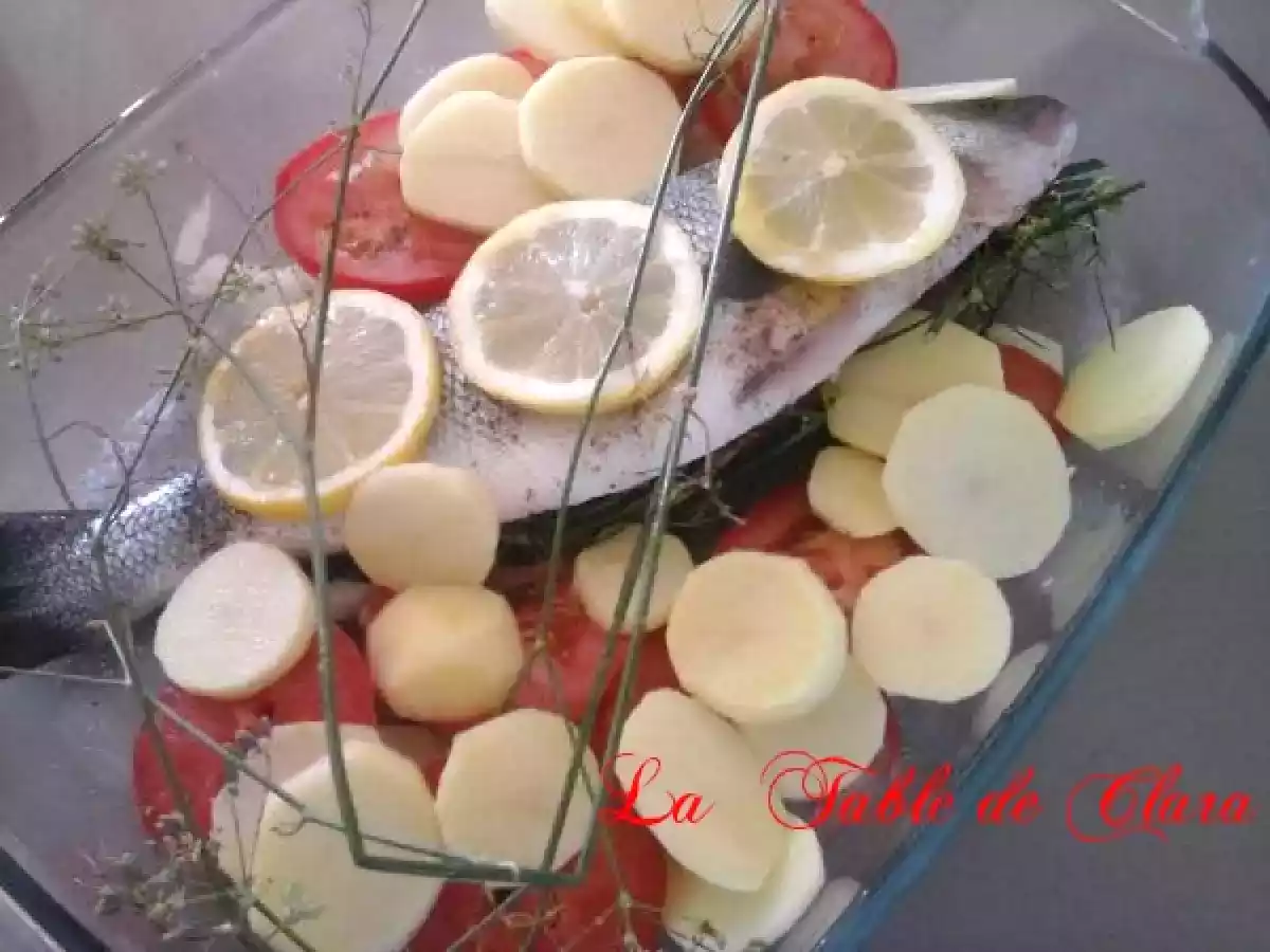 Petit bar (loup) au four et au fenouil sauvage