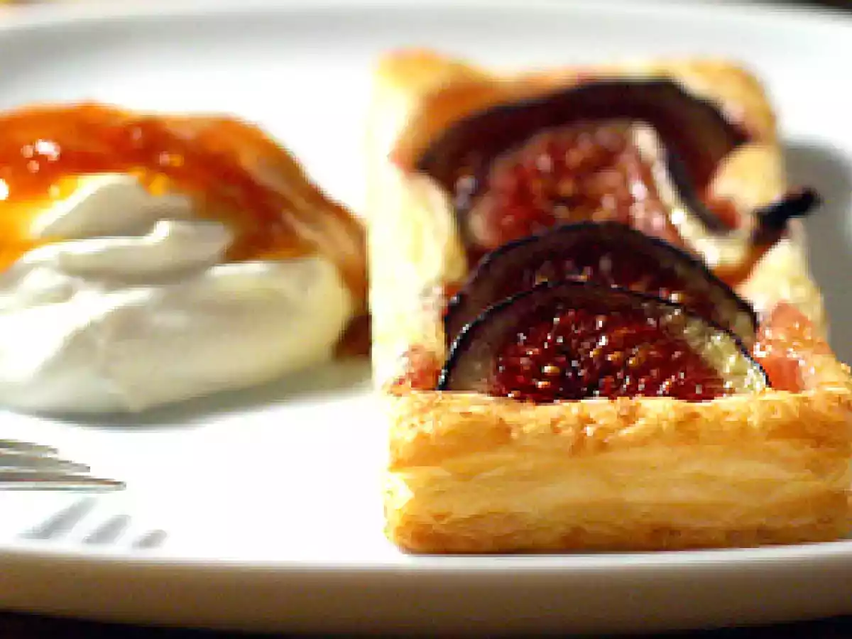 Petit feuilleté à la figue & crème de ricotta au sirop d'orange - photo 2