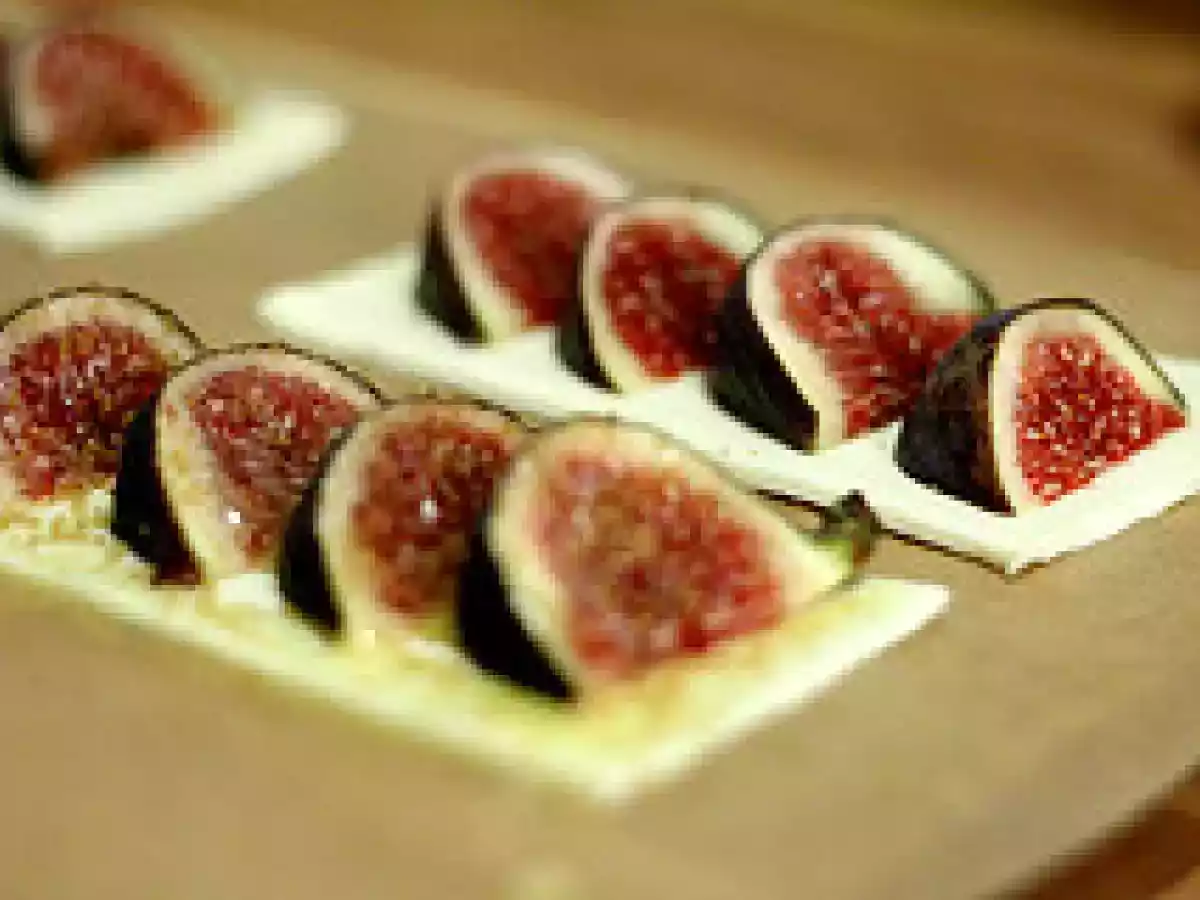 Petit feuilleté à la figue & crème de ricotta au sirop d'orange - photo 3