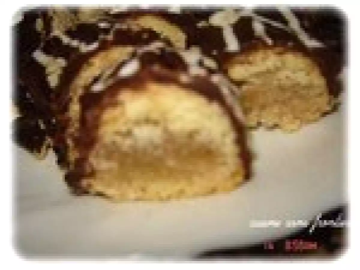 Petit four au chocolat et fourée à la pâte d'amandes - photo 3