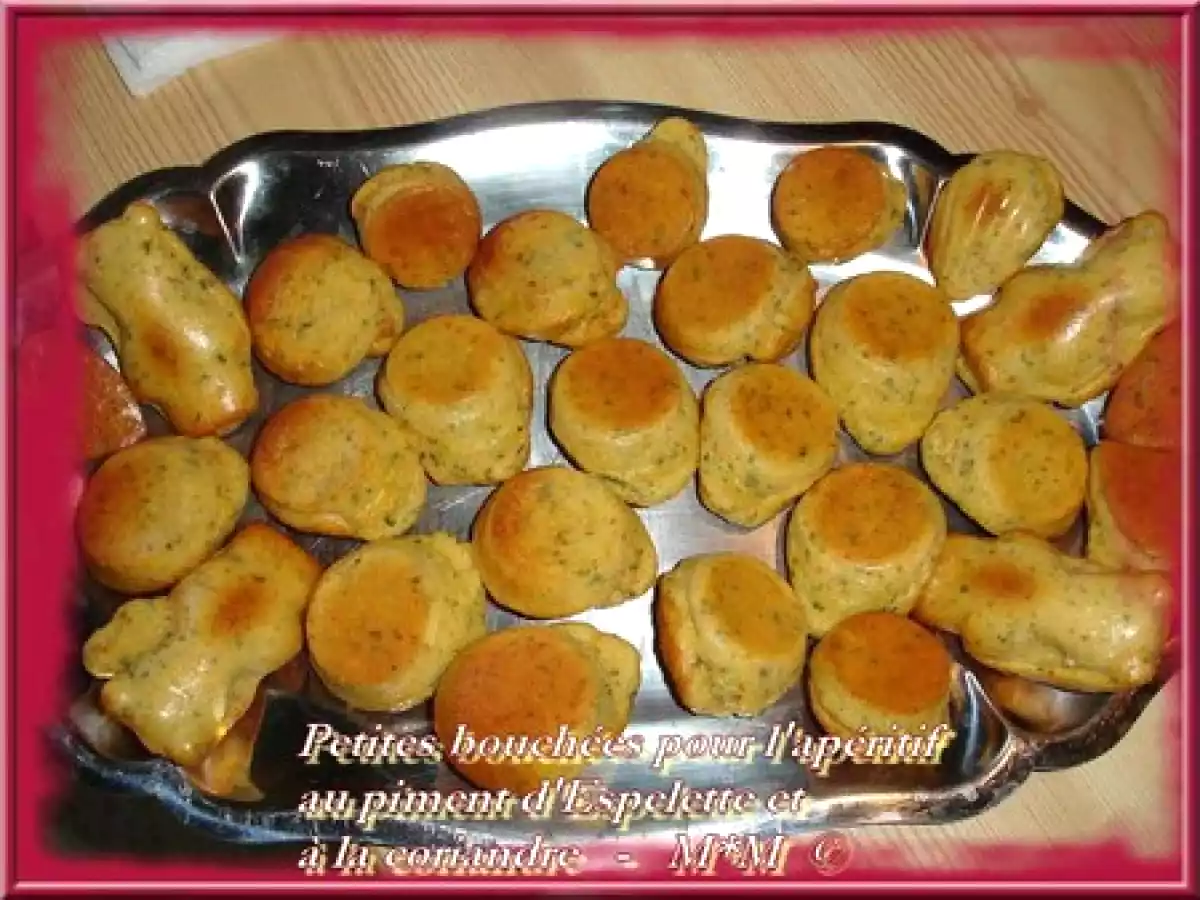 Petites bouchées pour l?apéritif au piment d?Espelette et à la coriandre