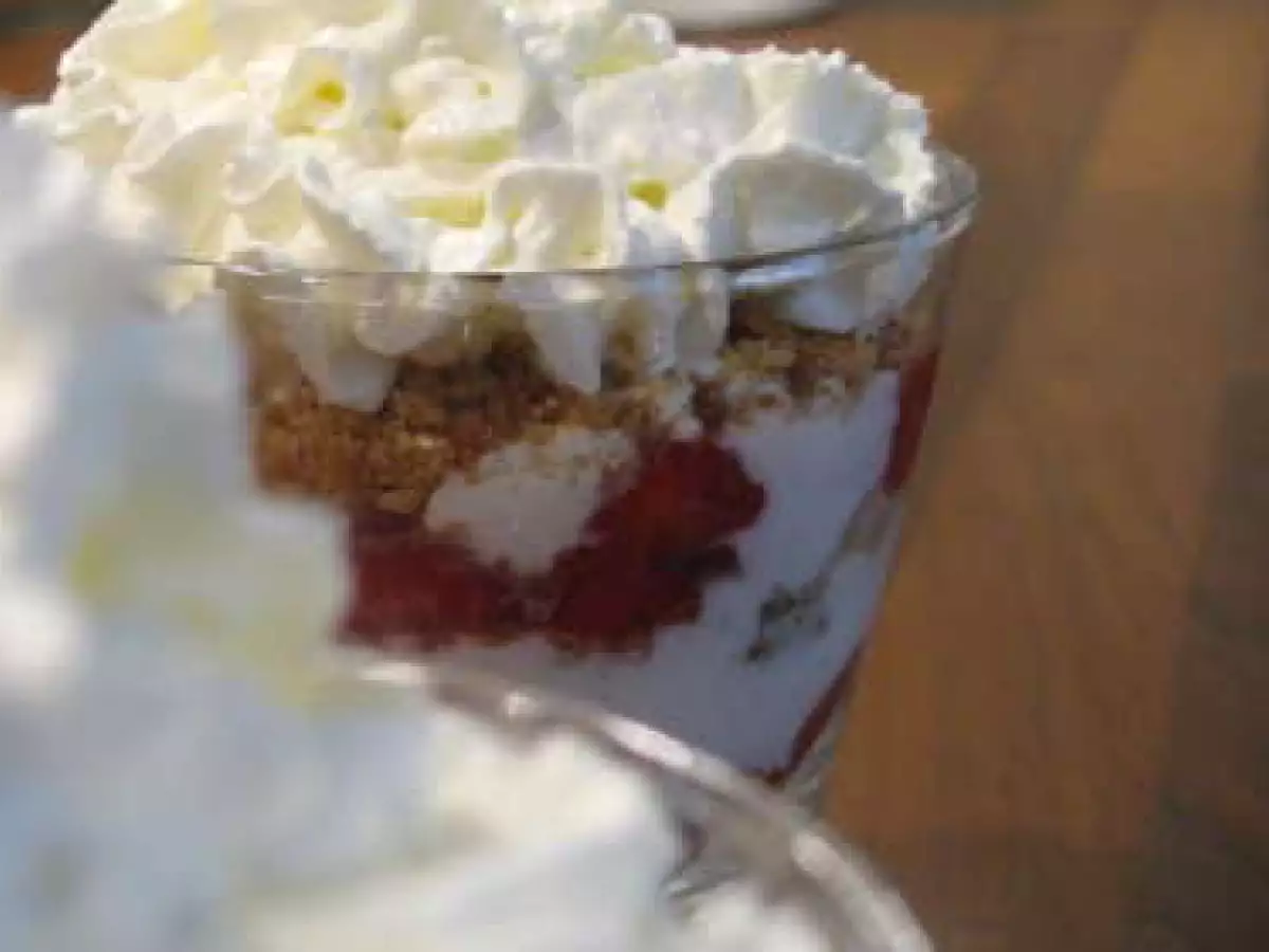 Petites coupes aux fraises légères - photo 3