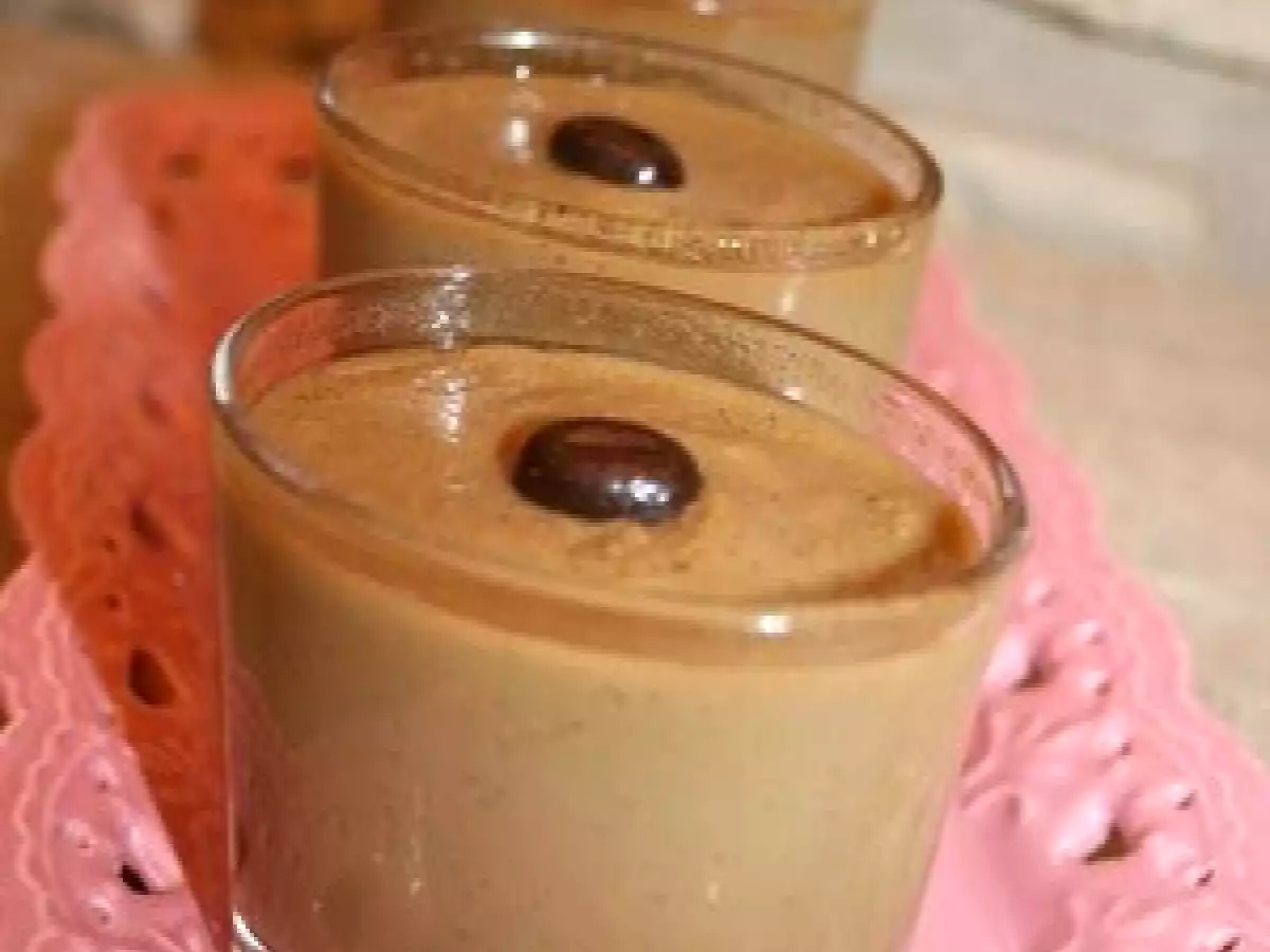 Petites crèmes au café