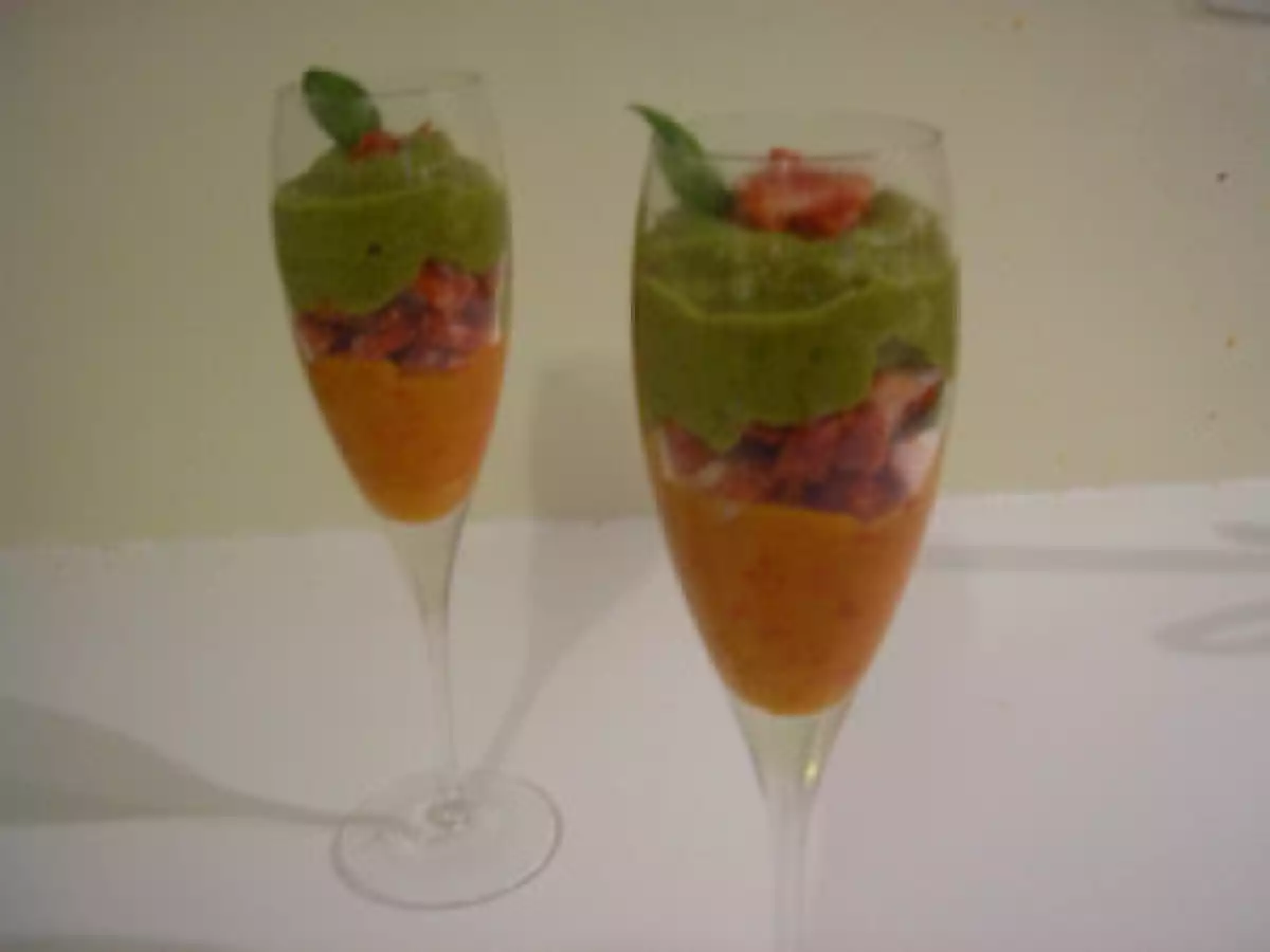 Petites Verrines sans crème : tomates-oeuf-olive et chorizo aux deux poivrons - photo 2