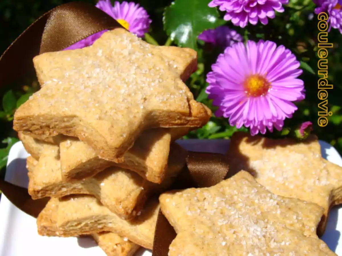Petits biscuits croquants à la farine de châtaigne, huile d'olive et vin blanc - photo 2