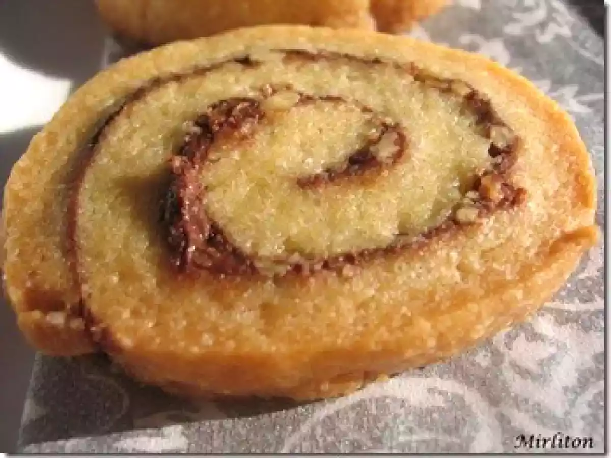 Petits biscuits roulés aux noisettes et au Nutella - photo 3