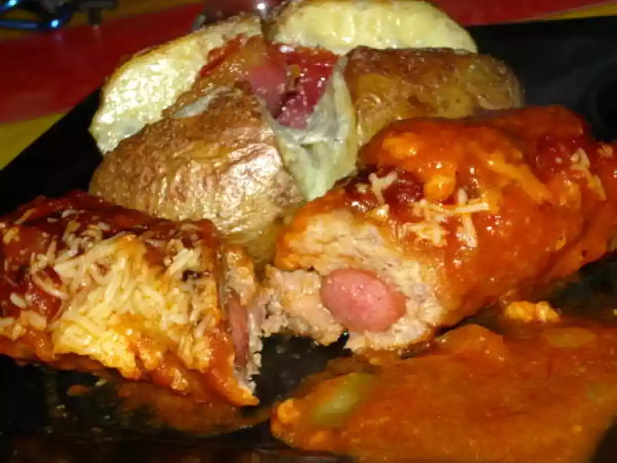 PETITS BOUDINS DE VIANDE ET SAUCISSES