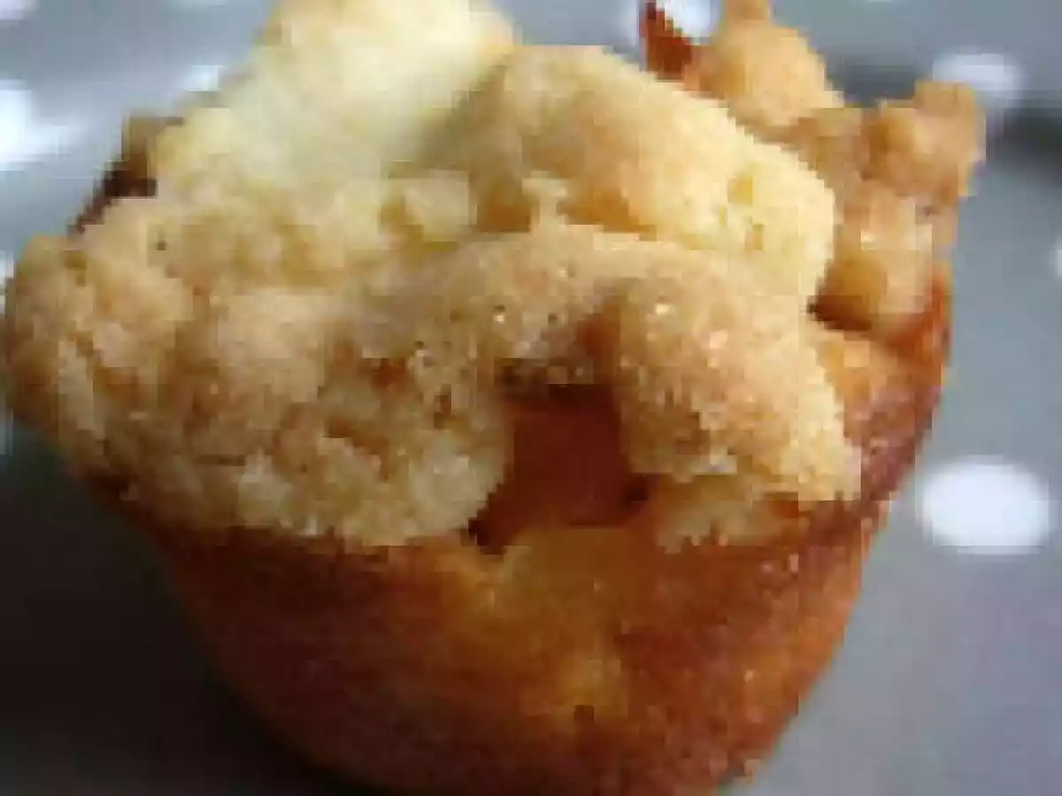 Petits cakes danois à la pâte d'amande et aux pommes