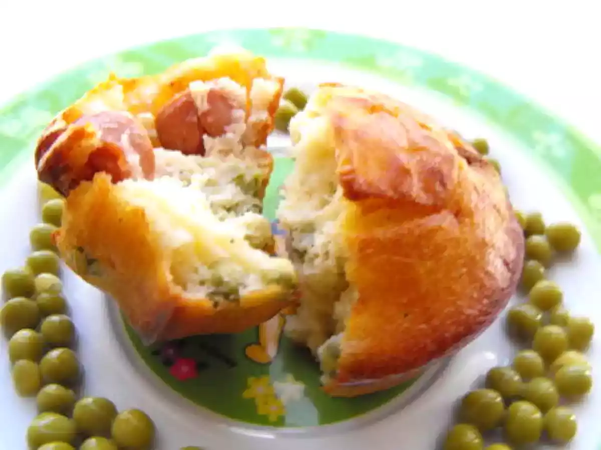 Petits cakes knacks', vache qui rit et petits pois - photo 2